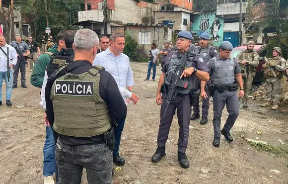 Governo de SP quer aumentar atribuições da Polícia Militar